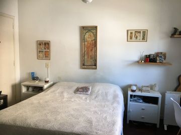 VENTA DOS AMBIENTES AL FRENTE BALCON - COGHLAN