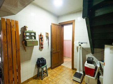 CASA 5 AMBIENTES C/ENTRE PISO, PATIO Y TERRAZA