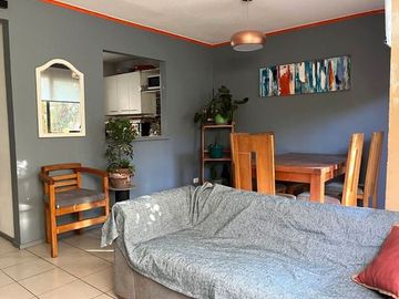 SE VENDE CASA CON 3 DORMITORIOS Y 2 BAÑOS EN CALLE LARGA