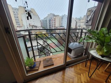VENTA DPTO DOS AMBIENTES C/ BALC Y COCHERA ALMAGRO