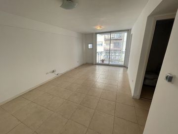 Venta departamento 3 ambientes con cochera Centro