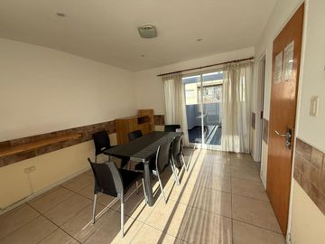 Venta departamento 3 ambientes con cochera Centro