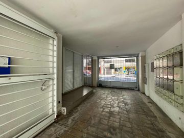 Venta departamento 3 ambientes con cochera Centro