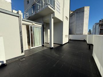 Venta departamento 3 ambientes con cochera Centro