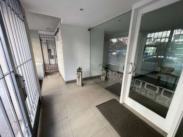 Venta departamento 3 ambientes con cochera Centro