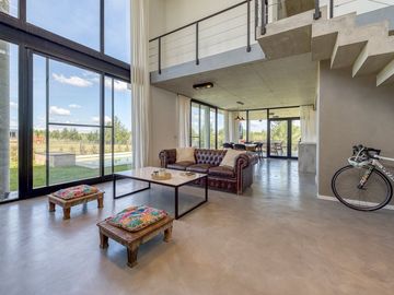 CASA EN VENTA BARRIO CERRADO EL NAUDIR ESCOBAR