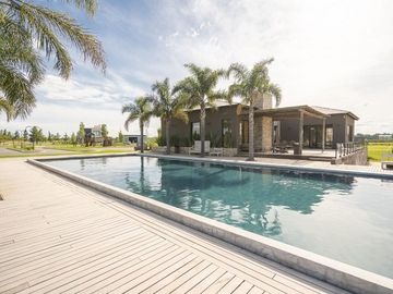 CASA EN VENTA BARRIO CERRADO EL NAUDIR ESCOBAR