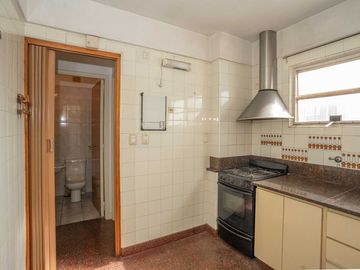VENTA DPTO 3 AMB CON DEPENDENCIA ,BALCON, BAULERA