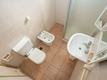 VENTA DPTO 3 AMB CON DEPENDENCIA ,BALCON, BAULERA