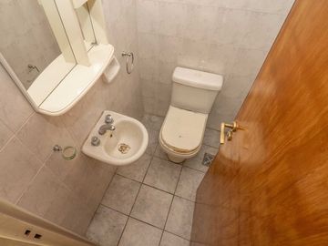 VENTA DPTO 3 AMB CON DEPENDENCIA ,BALCON, BAULERA