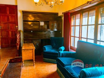 VENTA CASA 4 AMBIENTES  + DEPTO 3 AMBIENTES