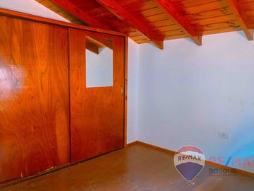 VENTA CASA 4 AMBIENTES  + DEPTO 3 AMBIENTES