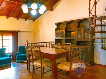 VENTA CASA 4 AMBIENTES  + DEPTO 3 AMBIENTES