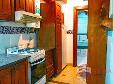 VENTA CASA 4 AMBIENTES  + DEPTO 3 AMBIENTES