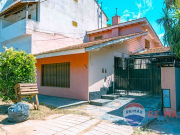 VENTA CASA 4 AMBIENTES  + DEPTO 3 AMBIENTES
