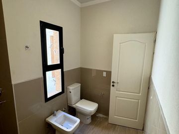Venta casa A ESTRENAR 3 AMB. en Loma Verde Escobar