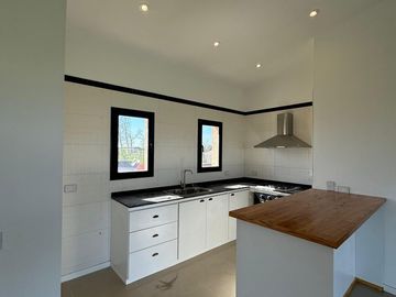 Venta casa A ESTRENAR 3 AMB. en Loma Verde Escobar