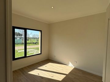 Venta casa A ESTRENAR 3 AMB. en Loma Verde Escobar