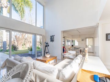 Casa 6 Amb Venta Banco Provincia Doble Lote Arroyo