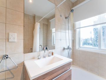Casa 6 Amb Venta Banco Provincia Doble Lote Arroyo