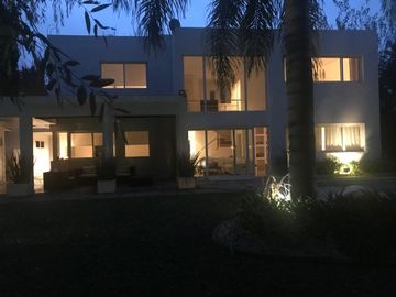 Casa 6 Amb Venta Banco Provincia Doble Lote Arroyo