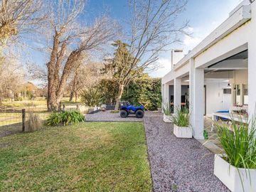 Casa 6 Amb Venta Banco Provincia Doble Lote Arroyo
