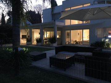Casa 6 Amb Venta Banco Provincia Doble Lote Arroyo