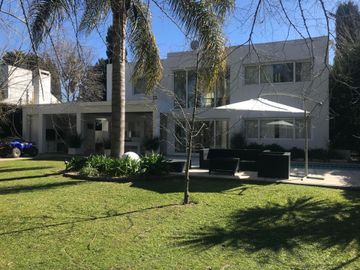 Casa 6 Amb Venta Banco Provincia Doble Lote Arroyo