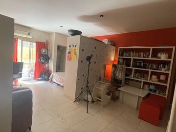 VENTA VILLA URQUIZA MONOAMBIENTE CON PATIO