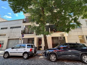 Venta departamento Barracas 4 ambientes con jardin