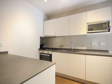 Venta departamento Barracas 4 ambientes con jardin
