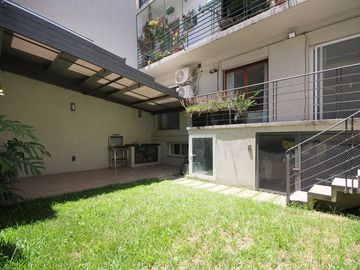 Venta departamento Barracas 4 ambientes con jardin