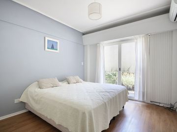 Venta departamento Barracas 4 ambientes con jardin
