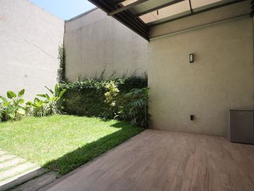 Venta departamento Barracas 4 ambientes con jardin