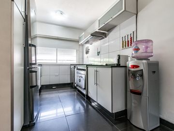VENTA CASA 6 AMB VILLA DEVOTO QUINCHO Y COCHERA