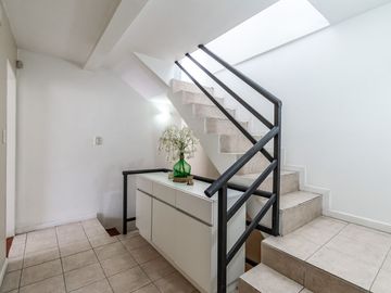 VENTA CASA 6 AMB VILLA DEVOTO QUINCHO Y COCHERA