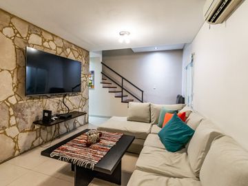 VENTA CASA 6 AMB VILLA DEVOTO QUINCHO Y COCHERA