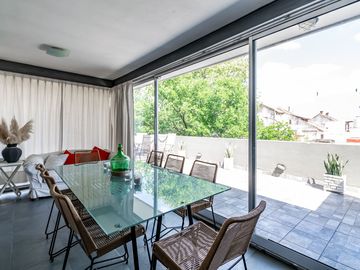 VENTA CASA 6 AMB VILLA DEVOTO QUINCHO Y COCHERA