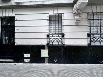 Venta Depto 4 amb con patio en CABALLITO