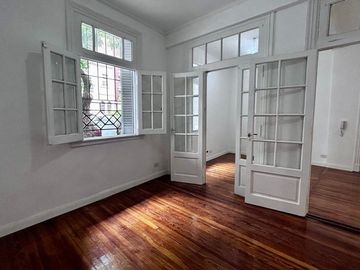 Venta Depto 4 amb con patio en CABALLITO