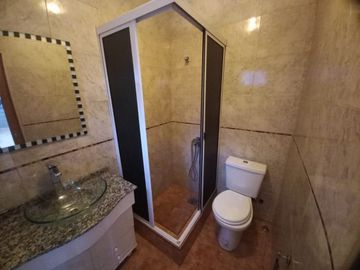 Venta casa 6 amb Ramos, cochera, pileta, quincho