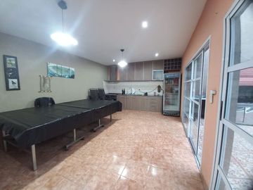Venta casa 6 amb Ramos, cochera, pileta, quincho
