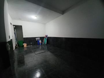Venta casa 6 amb Ramos, cochera, pileta, quincho