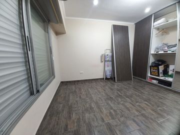 Venta casa 6 amb Ramos, cochera, pileta, quincho
