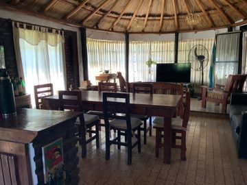 VENTA CASA TORTUGUITAS PARQUE Y PILETA
