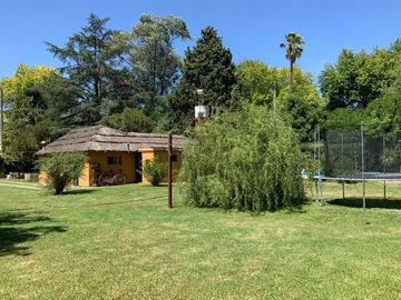VENTA CASA TORTUGUITAS PARQUE Y PILETA