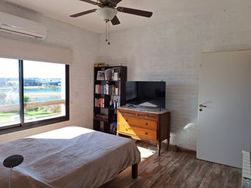 VENTA CASA 5 AMB A LAGUNA SAN FRANCISCO VILLANUEVA