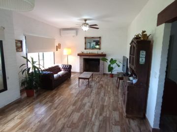 VENTA CASA 5 AMB A LAGUNA SAN FRANCISCO VILLANUEVA