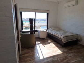 VENTA CASA 5 AMB A LAGUNA SAN FRANCISCO VILLANUEVA