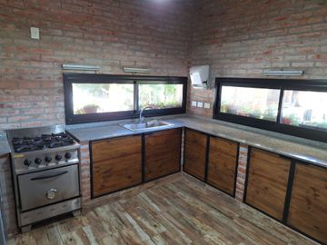 VENTA CASA 5 AMB A LAGUNA SAN FRANCISCO VILLANUEVA